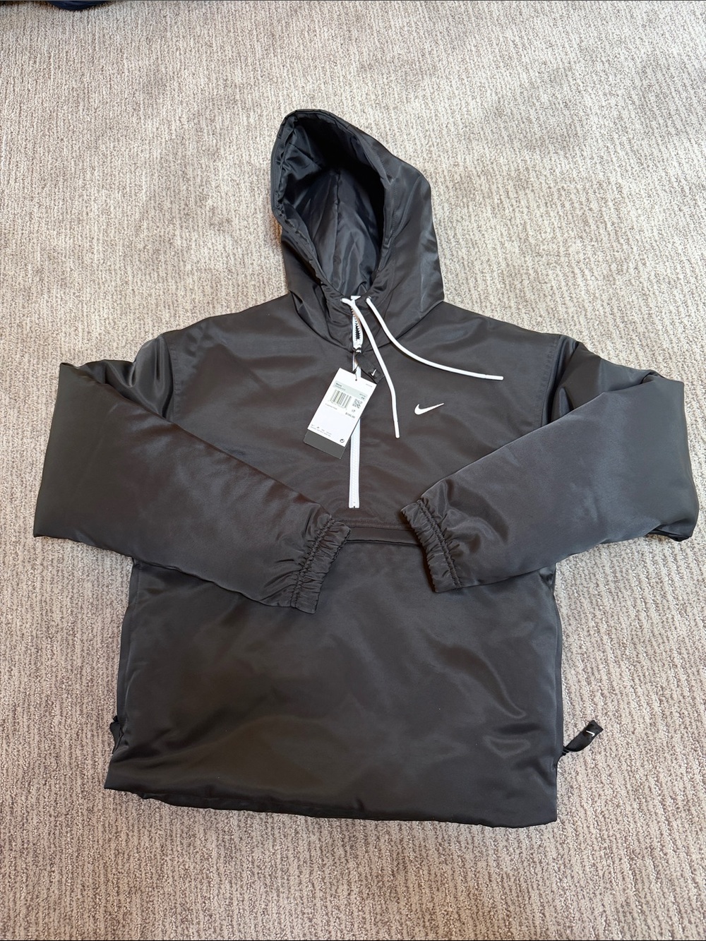 Men’s XS Nike Black Hooded Windbreaker Pullover with White Accents